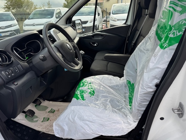 RENAULT TRAFIC III FG