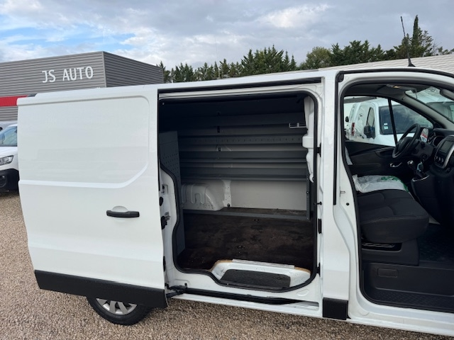 RENAULT TRAFIC III FG