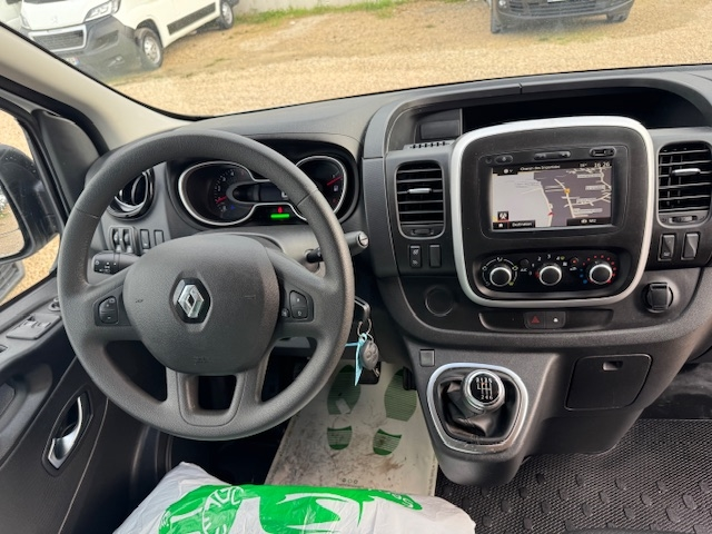 RENAULT TRAFIC III FG