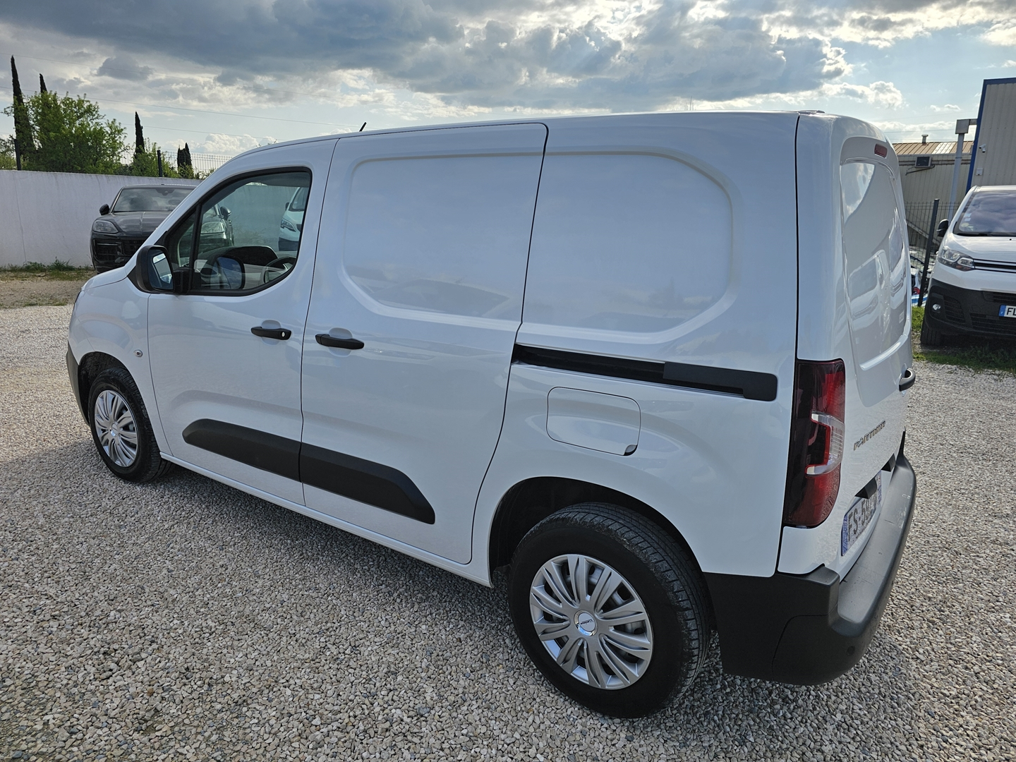 PEUGEOT PARTNER