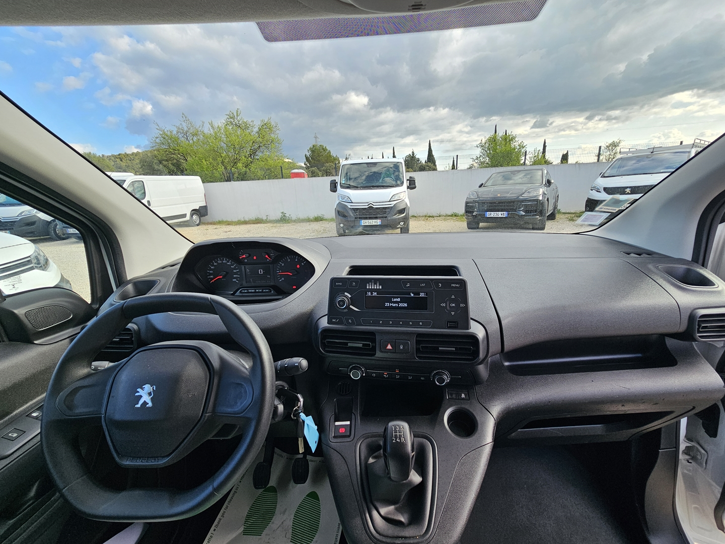 PEUGEOT PARTNER